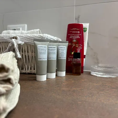 Amedeo's Sea House Триест